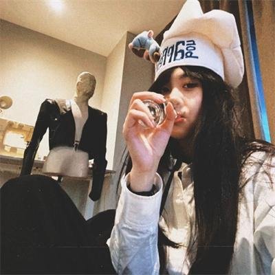 女税务员